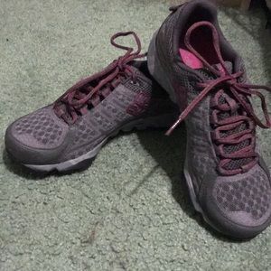 Columbia hiking shoes